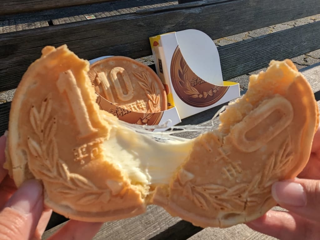 10円パン秋田